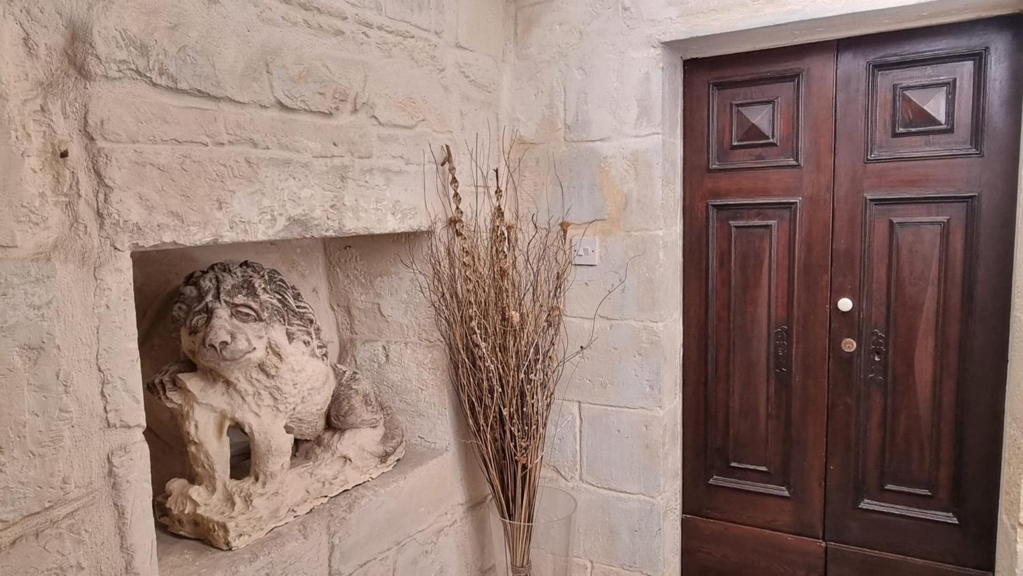 Servants' Quarters Studio Apartment فاليتا المظهر الخارجي الصورة